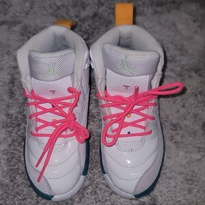 (SOLD) Nike White and Pink High-Top Sneakers